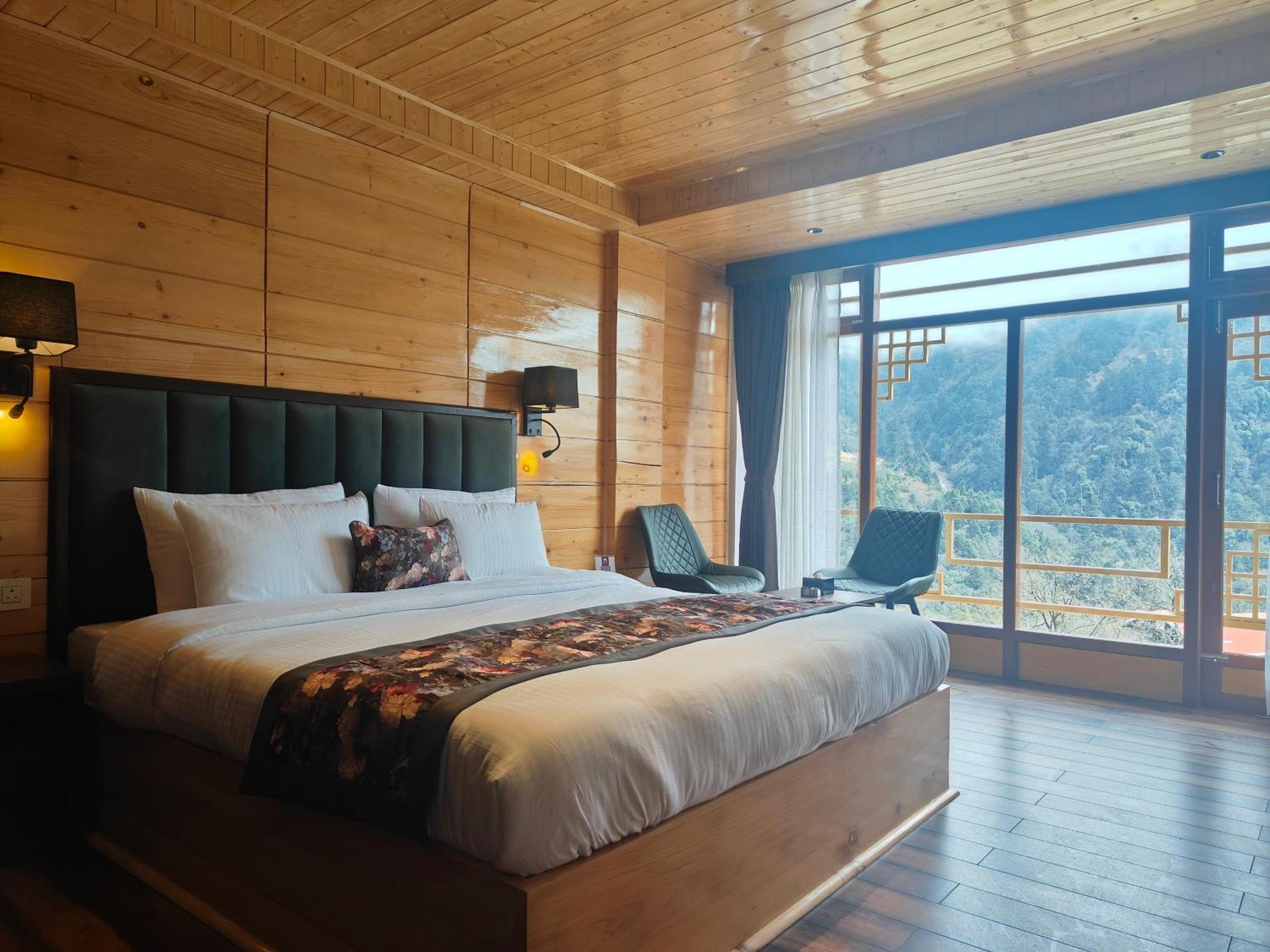 Mount Bayul Shangri-La Resort Лачунг Экстерьер фото