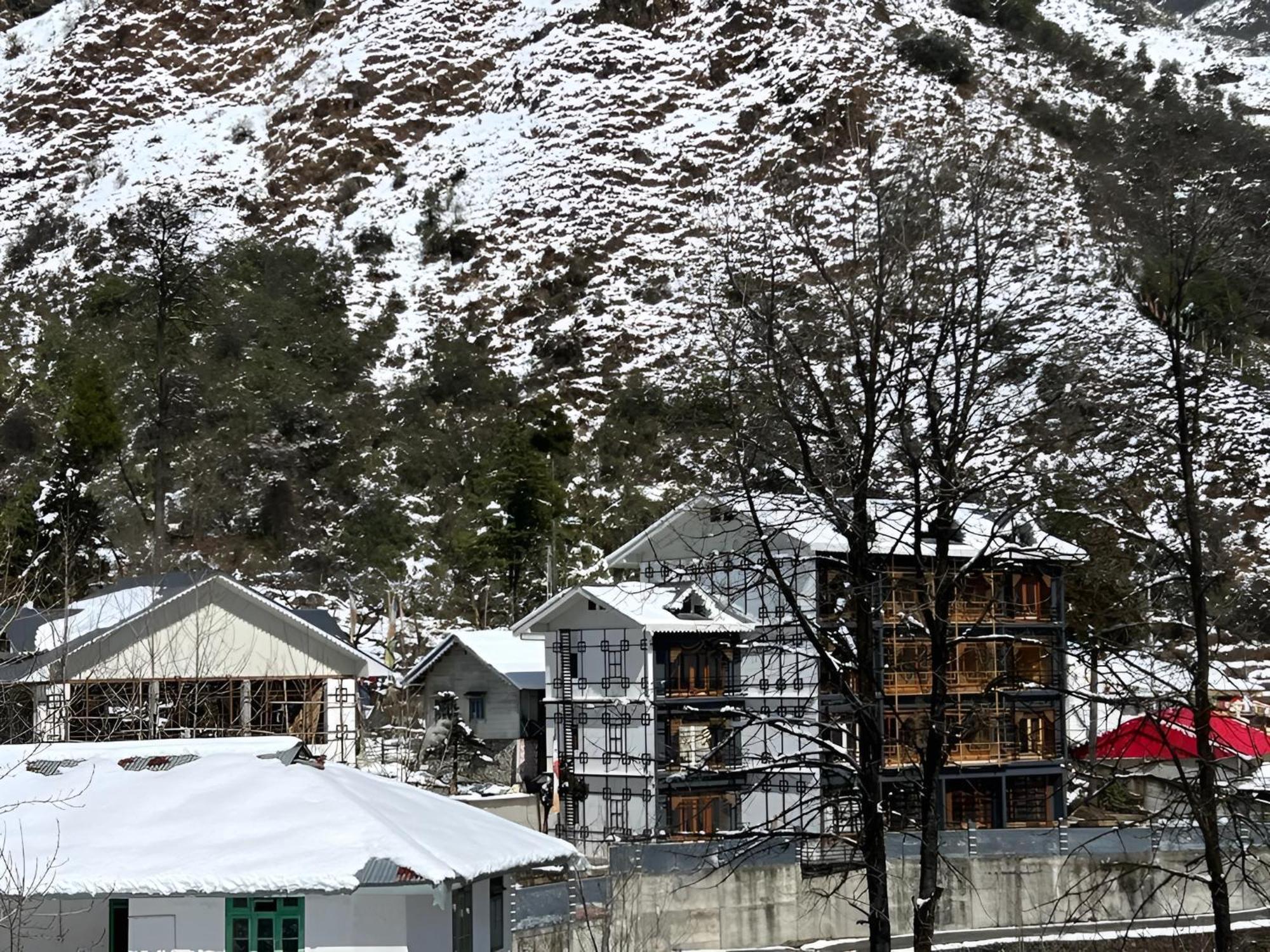 Mount Bayul Shangri-La Resort Лачунг Экстерьер фото